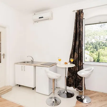 Vanessa Apartman