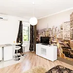 Vanessa Apartment